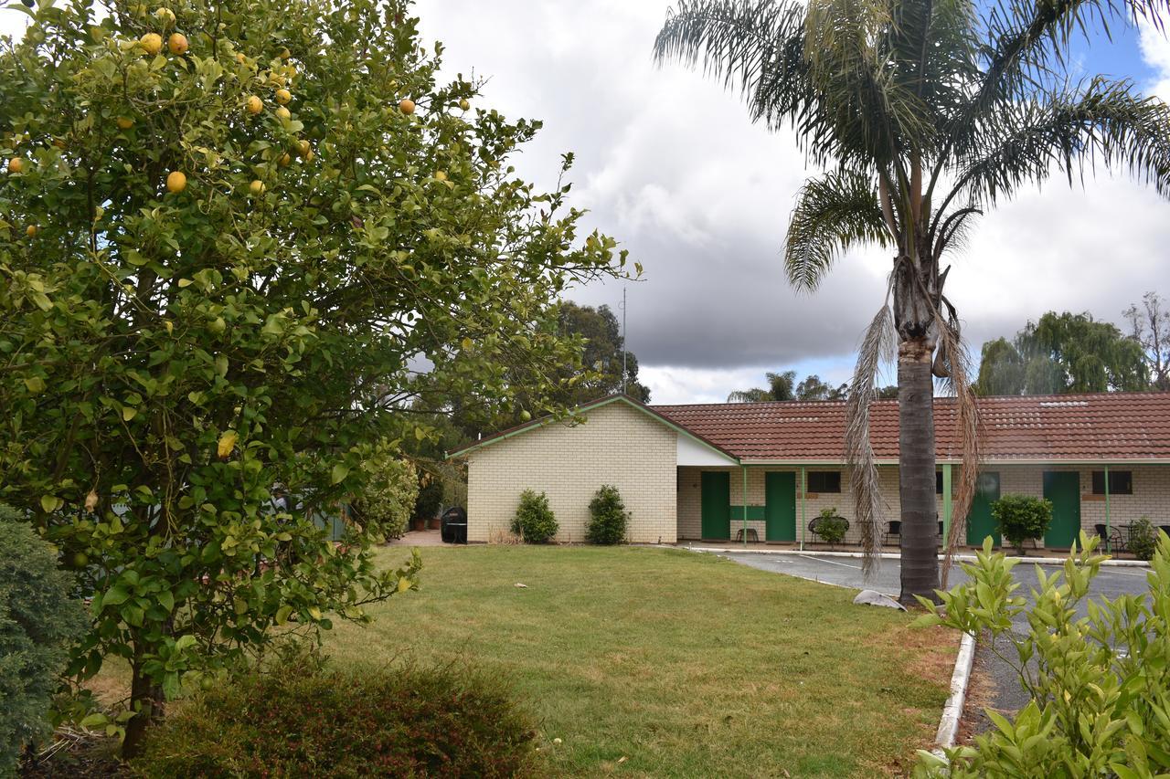 Mount Barker Valley Views Motel & Chalets, Western Australia Exterior photo